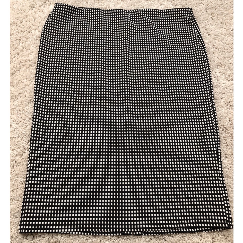 Black and White Pencil Skirt with Back Slit